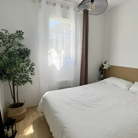 T1 Bis Avec Piscine A - 2 Pers, Terrasse, Parking Prive - Fr-1-495-105 Apartment *